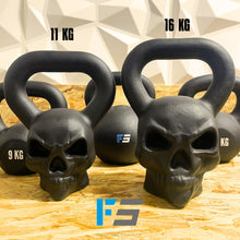 Cargar imagen en el visor de la galería, Pesa rusa kettlebell calavera
